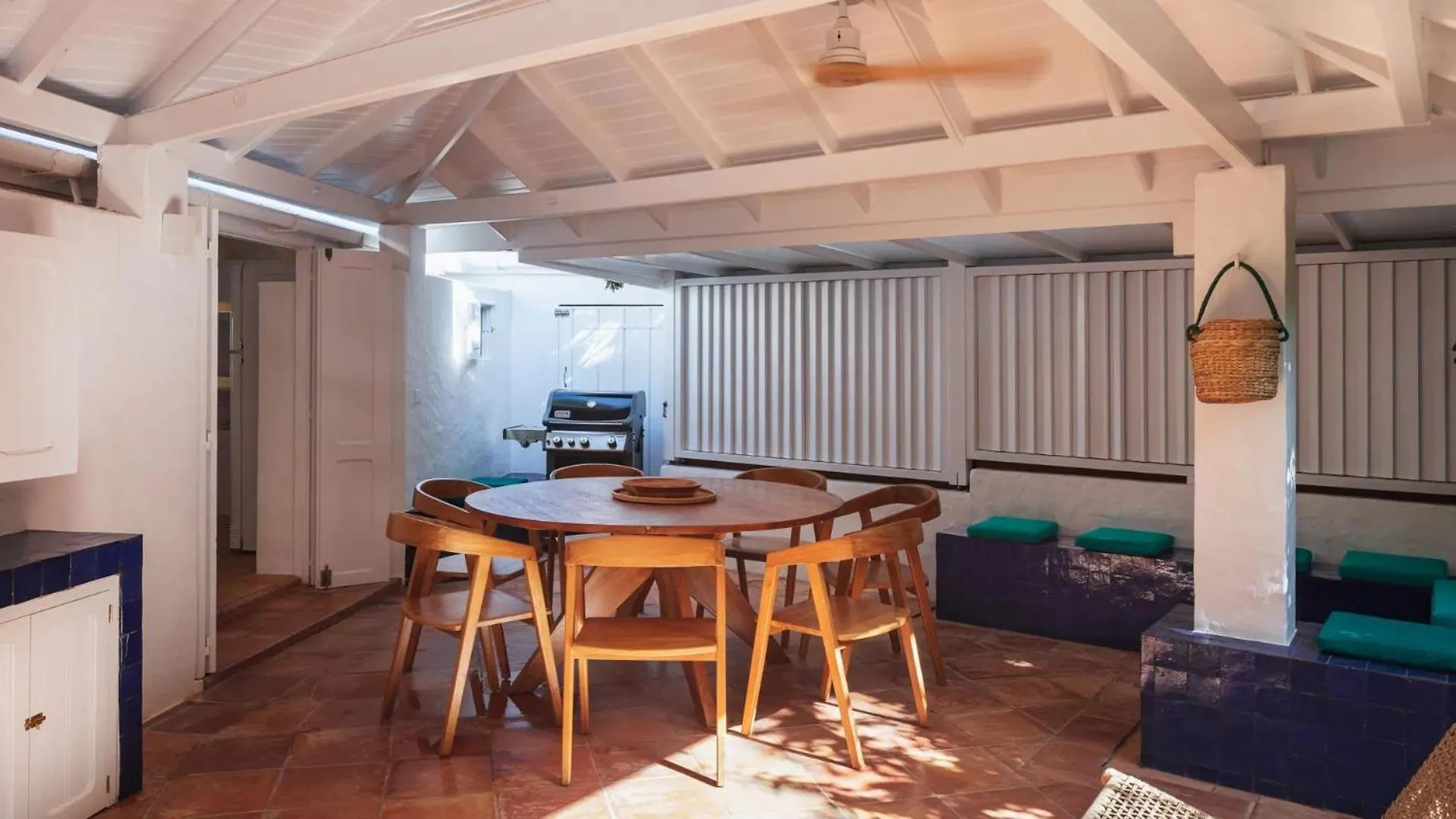 Oceanview Luxury Villa With Pool 古斯塔维亚